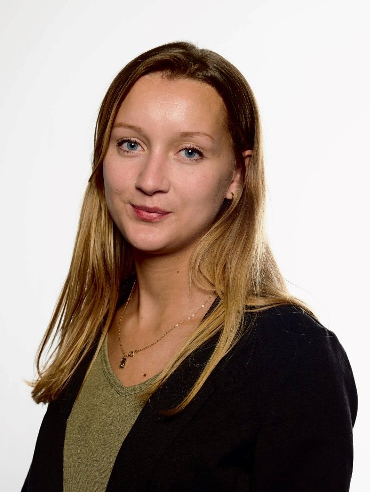 Aysha Scheidegger