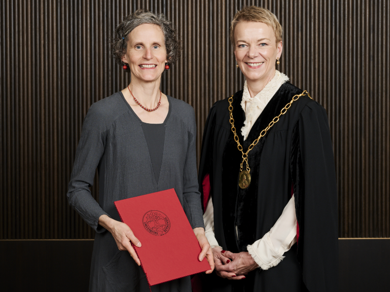 Portrait Andrea Schärli und Rektorin Virginia Richter