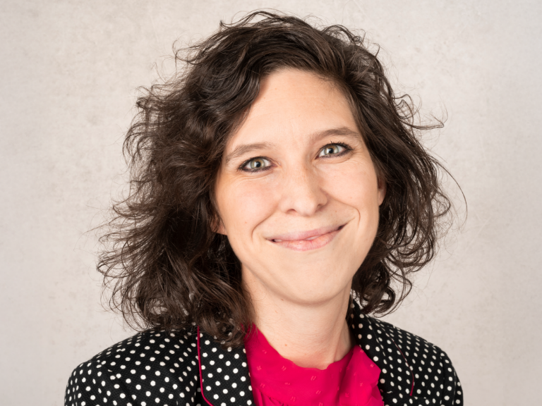 Portrait Prof. Stefanie Schmidt