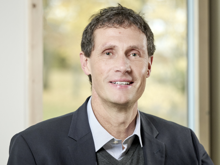 Portrait Prof. Dr. Siegfried Nagel