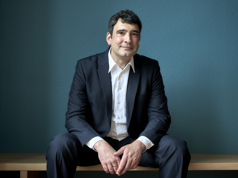 Portrait Prof. Alex Bertrams